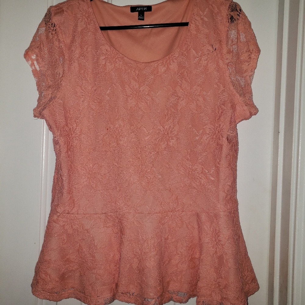 Apt9 Peach top